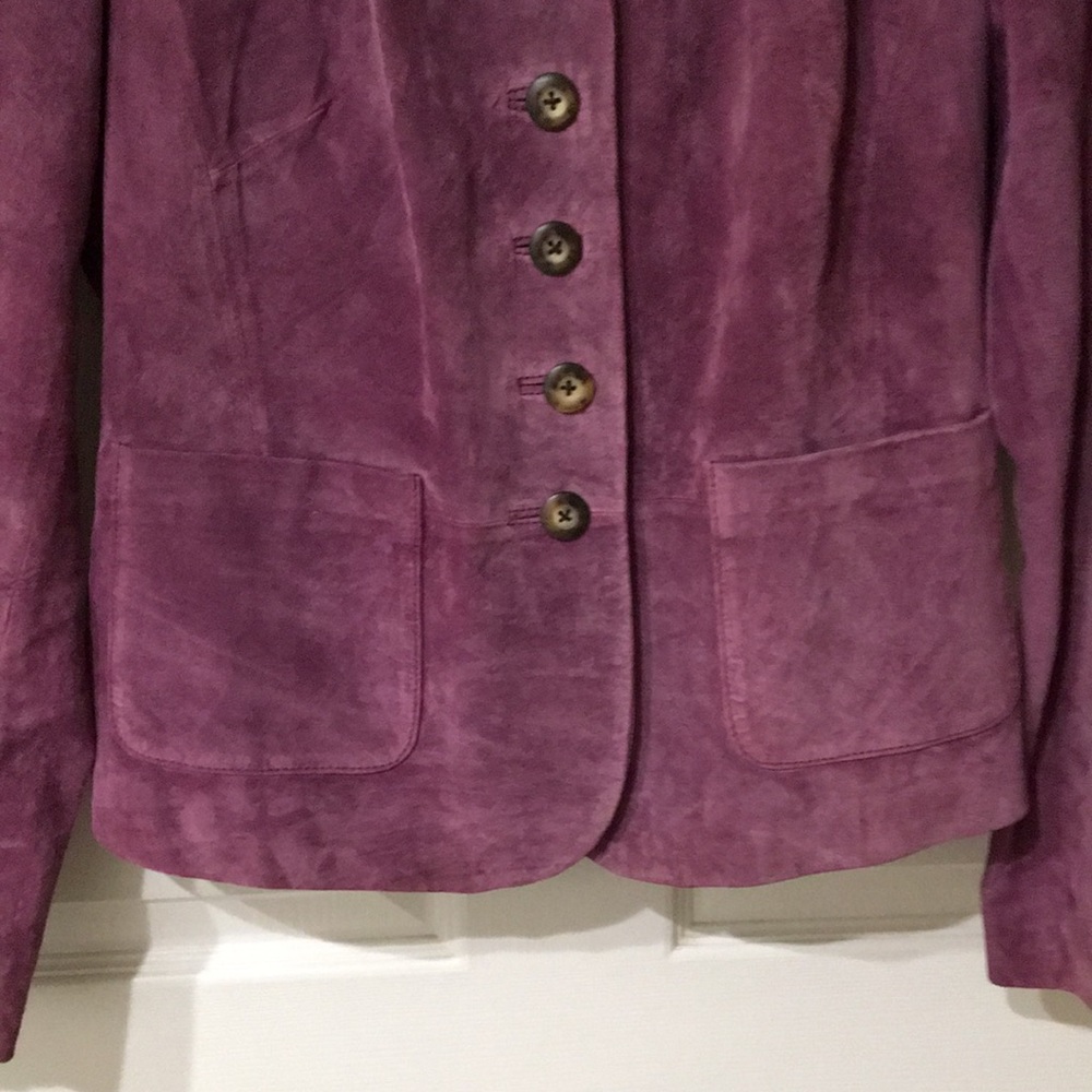 100% Leather Jacket - Picture 2 of 5